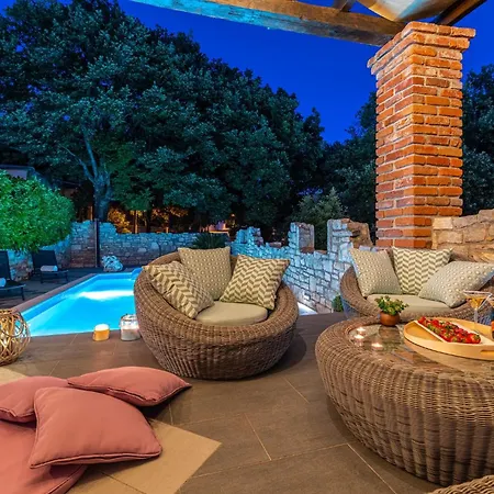 بيت للعطل Seaside House With A Swimming Pool - Novigrad - 25193