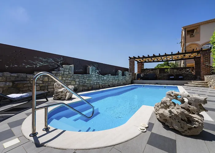 Seaside House With A Swimming Pool - Novigrad - 25193 بيت للعطل بوسيدارجي