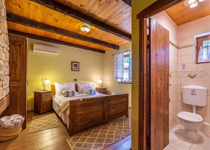 بيت للعطل Seaside House With A Swimming Pool - Novigrad - 25193 بوسيدارجي