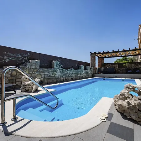 Seaside House With A Swimming Pool Posedarje, Novigrad - 25193 Casa vacanze Posedarje